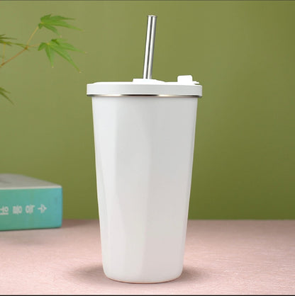 600 ml stainless steel cup with lid and lockable straw - Otloubnow