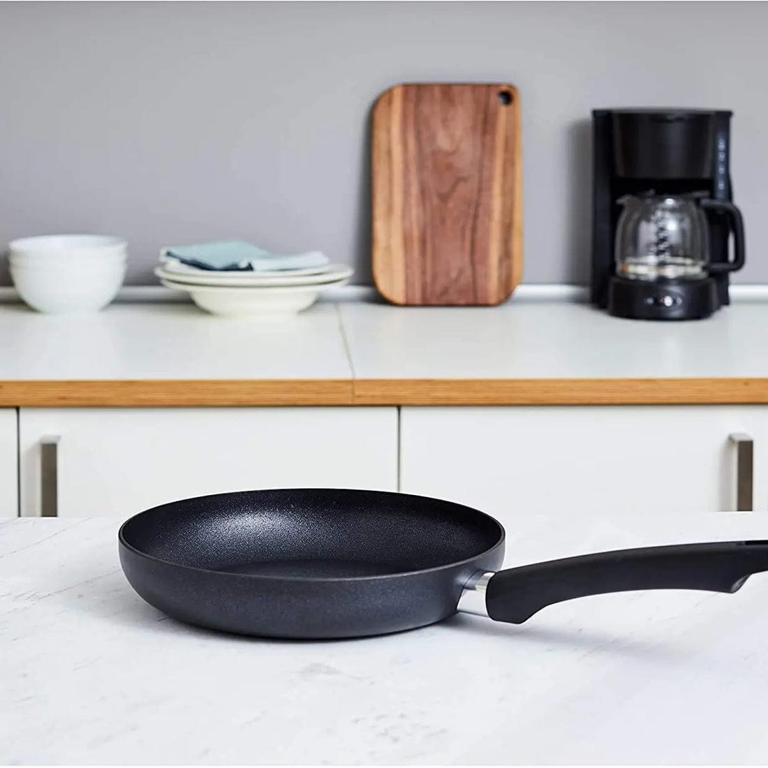 Amazon basics 28 cm fry pan - Otloubnow