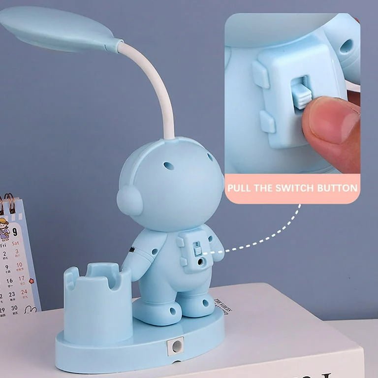 Astronaut lamp & pencil holder - Otloubnow
