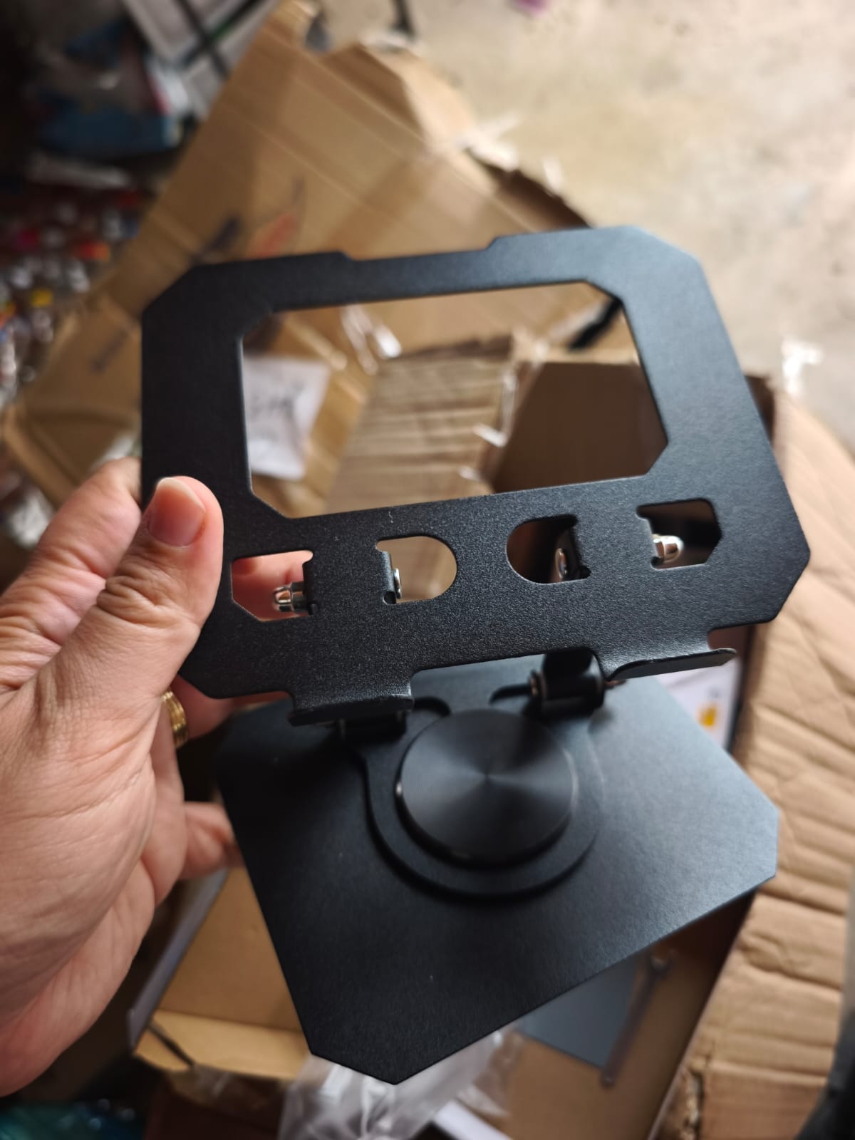 Foldable tablet holder - Otloubnow