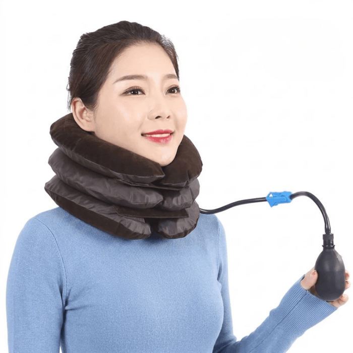 Inflatable neck traction device - Otloubnow