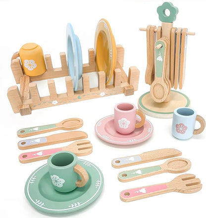 My little dinnerware wood set - Otloubnow