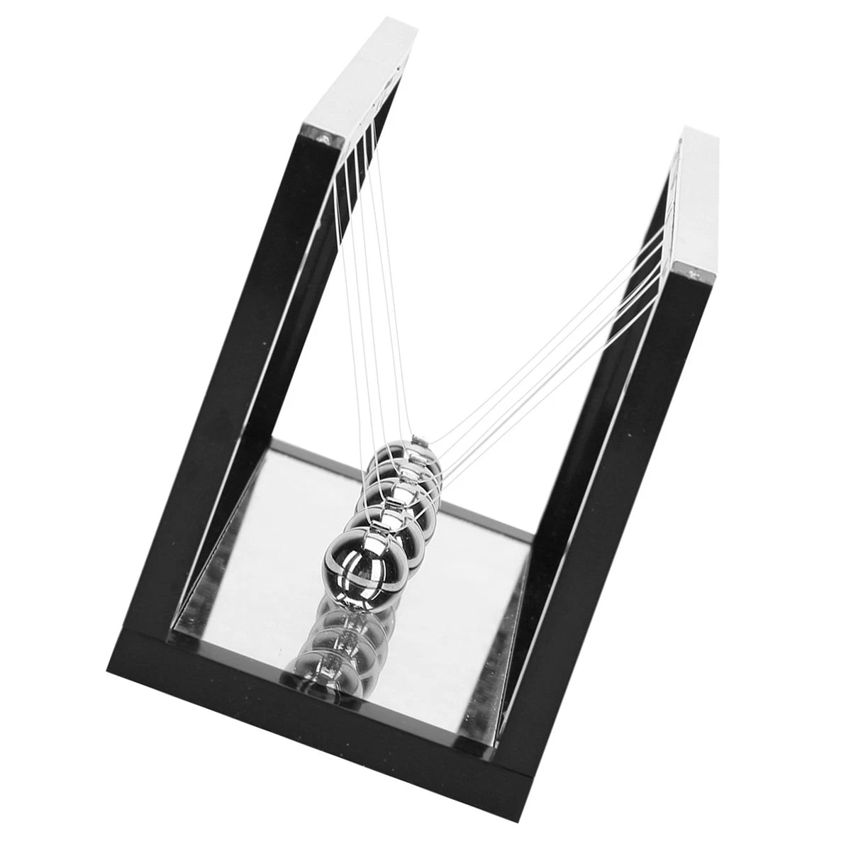 Newton's cradle - Otloubnow