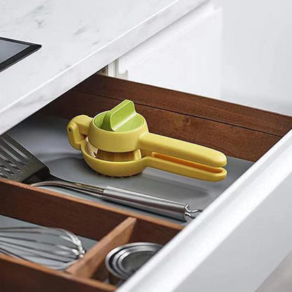 Manual juicer