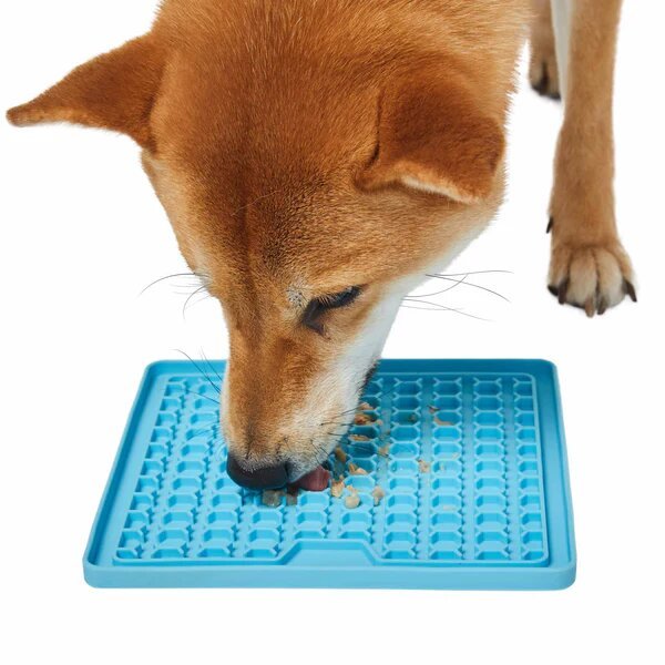 Silicone Pet Licking Mat for Stress Relief and Fun - Otloubnow