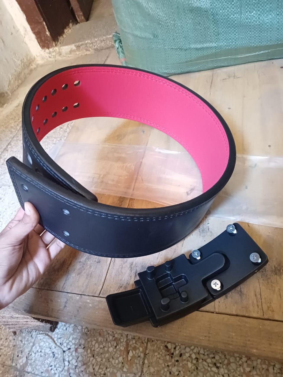 Strengthmax Weightlifting Belt - Heavy Duty Support - Otloubnow