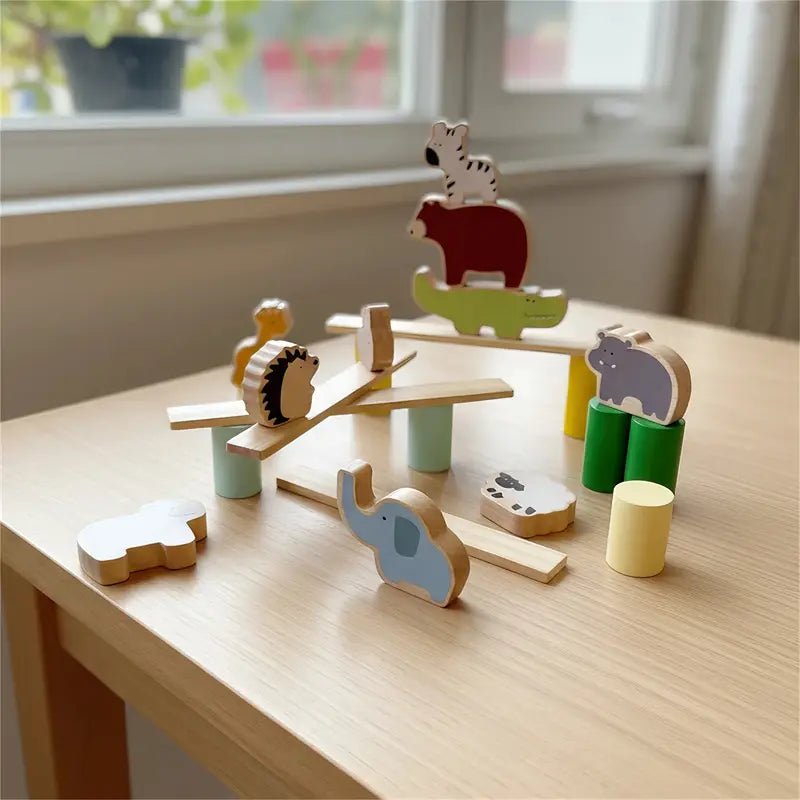 Wood animal balance - Otloubnow