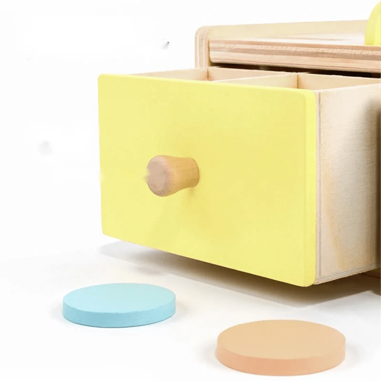 Wooden Montessori hammer and coin box - Otloubnow