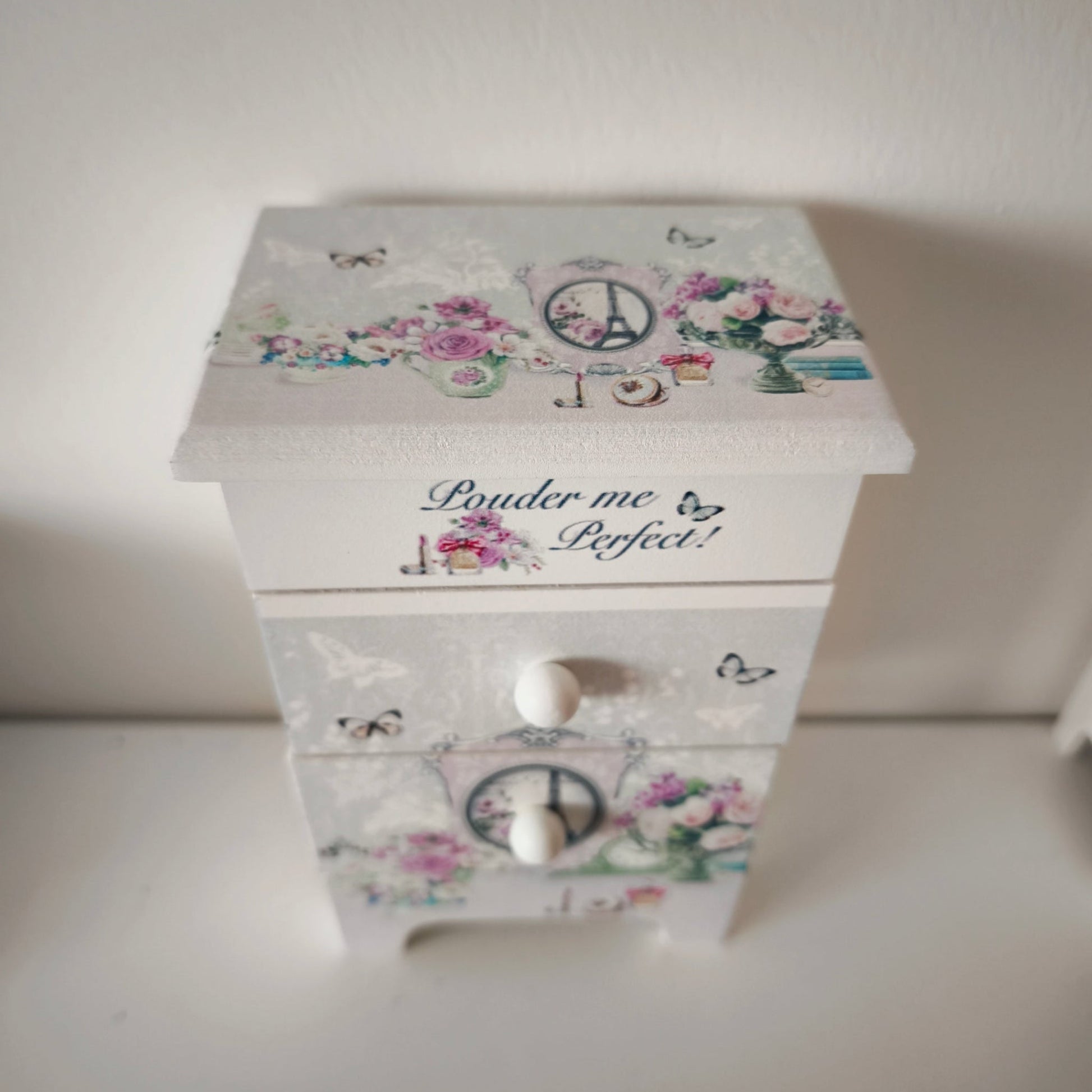 Wooden organizer - Otloubnow